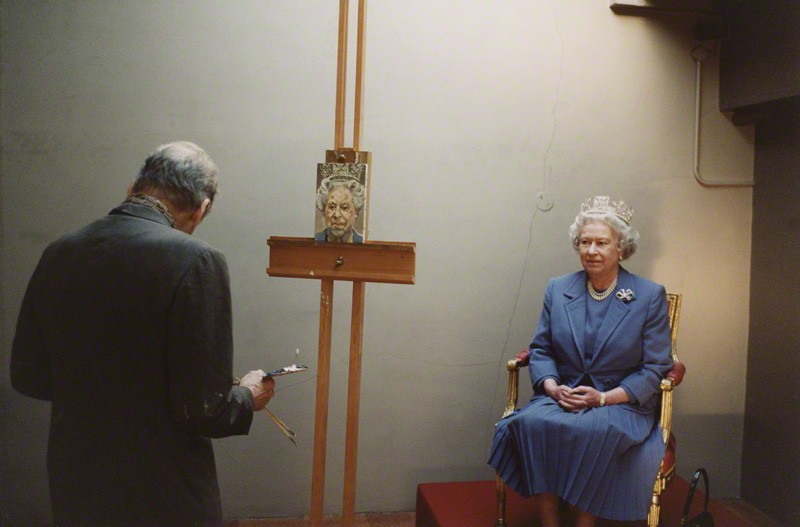 Painting the Queen