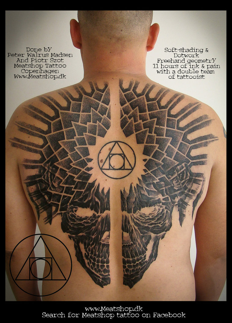 fullback_skull_tattoo_by_meatshop_tattoo-d6md76p