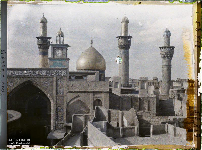 Mosquée funéraire d'Husayn (Hussein) (début XIXe siècle), Kerbela, Irak, 13 avril 1927, (Autochrome, 9 x 12 cm), Frédéric Gadmer, Département des Hauts-de-Seine, musée Albert-Kahn, Archives de la Planète, A 53 813 S